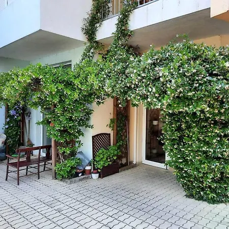 Апартаменты Central, 1 Bed Apt, 3* Yassen Солнечный берег