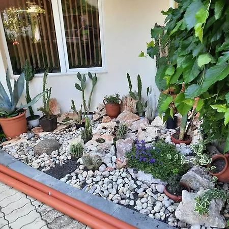 Central, 1 Bed Apt, 3* Yassen Apartment *