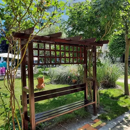 Central, 1 Bed Apt, 3* Yassen *