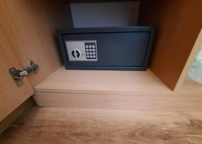 Central, 1 Bed Apt, 3* Yassen * Slantchev Briag