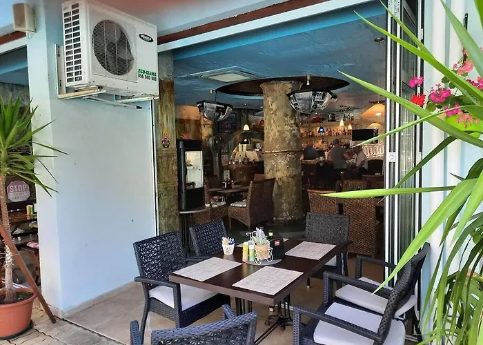 Central, 1 Bed Apt, 3* Yassen Lejlighed