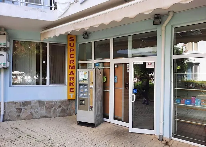 Central, 1 Bed Apt, 3* Yassen *